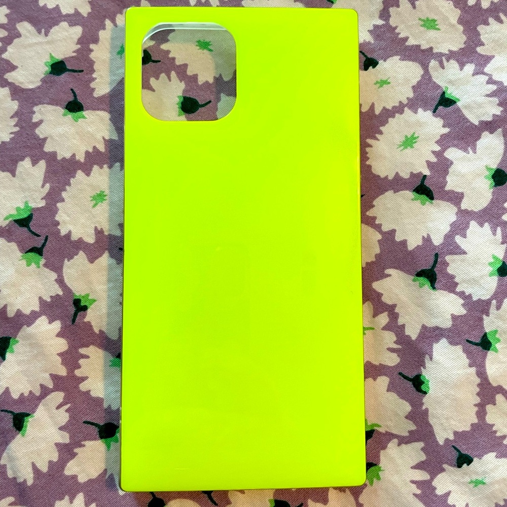 Neon Yellow Square Phone Case 12 & 12 Pro - Picture 1 of 3